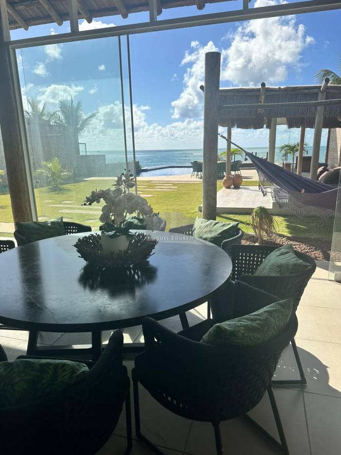 CASA BEIRA MAR - SERRAMBI - 550M²