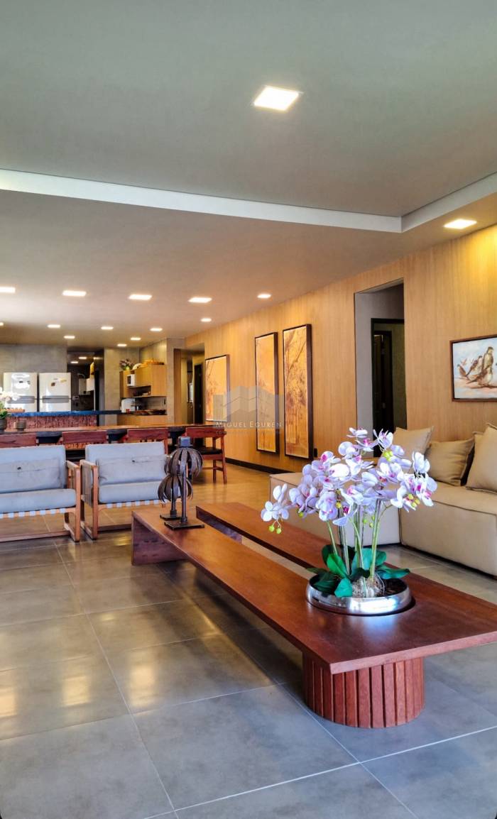 CASA BEIRA MAR - SERRAMBI - 550M²