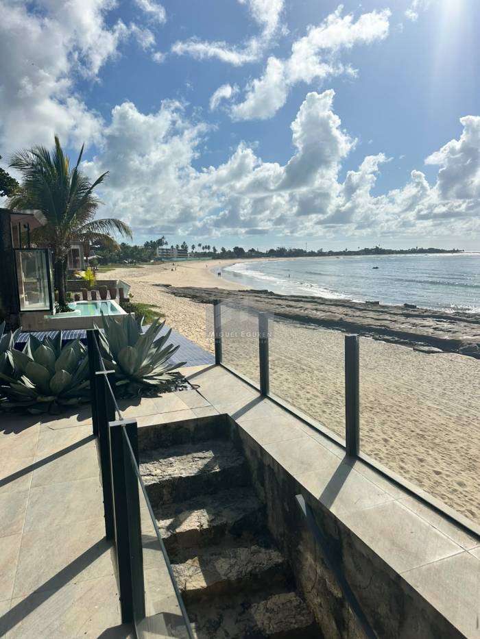 CASA BEIRA MAR - SERRAMBI - 550M²