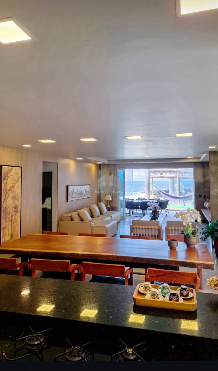 CASA BEIRA MAR - SERRAMBI - 550M²
