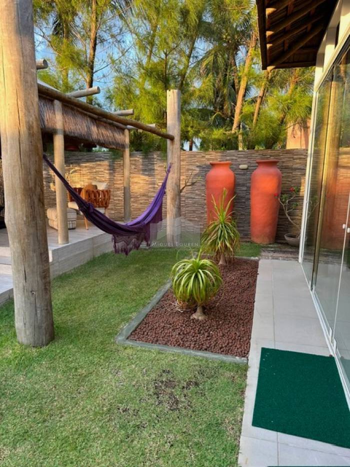 CASA BEIRA MAR - SERRAMBI - 550M²