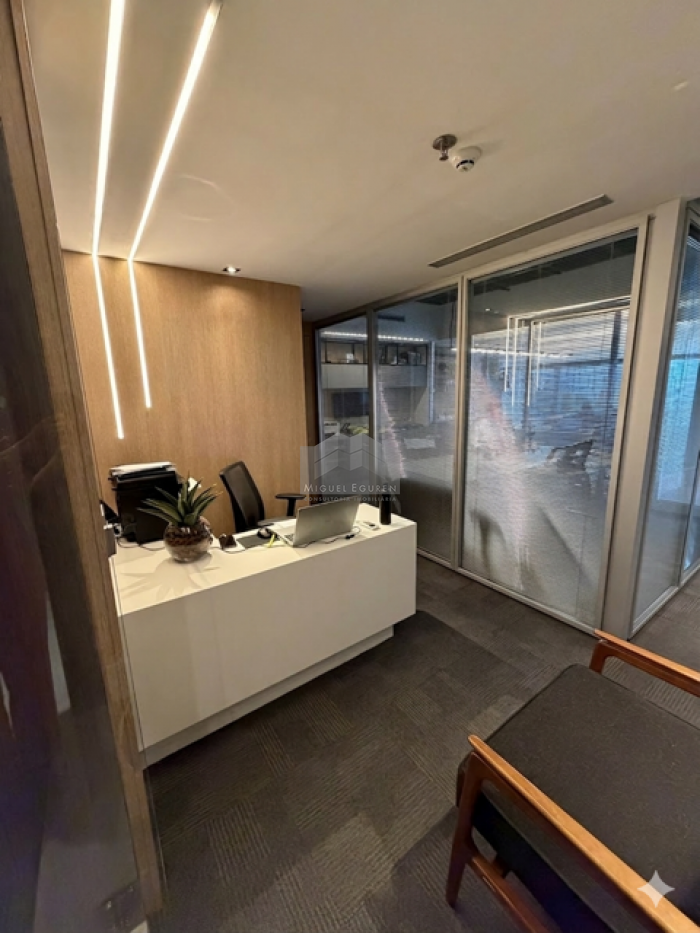 EMPRESARIAL CHARLES DARWIN - SALA COM 51M² - VENDA 