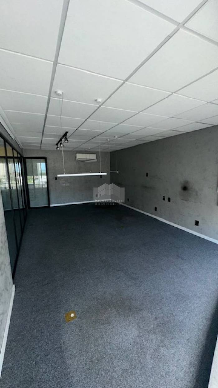 EMPRESARIAL ITC- INTERNACIONAL TRADE CENTER SALA COM 205M²