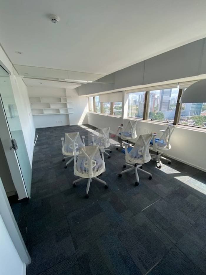 SALA COMERCIAL  EMPRESARIAL THOMAS EDISON - ILHA DO LEITE COM 60m²- LOCAÇÃO