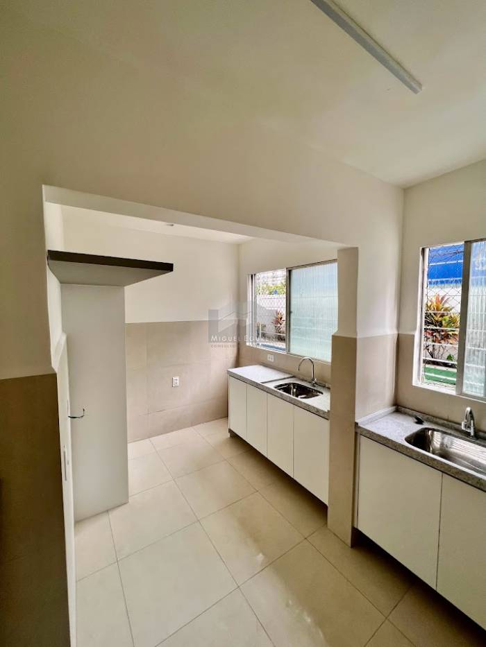 CONJUNTO JK - 50 M² - LOCAÇÃO - NO CORAÇÃO DE BOA VIAGEM 